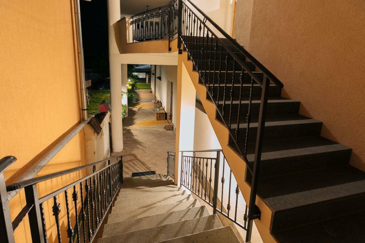Zumzet Acomodação com café da manhã Şelimbăr Exterior foto